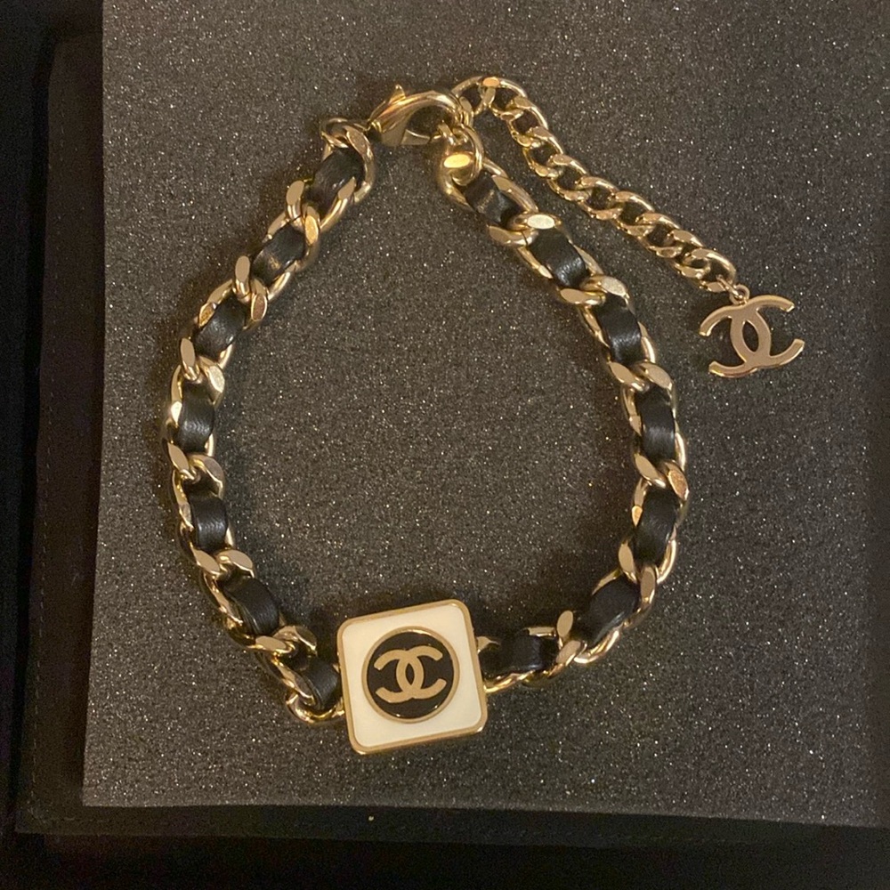 Chanel 23p choker.